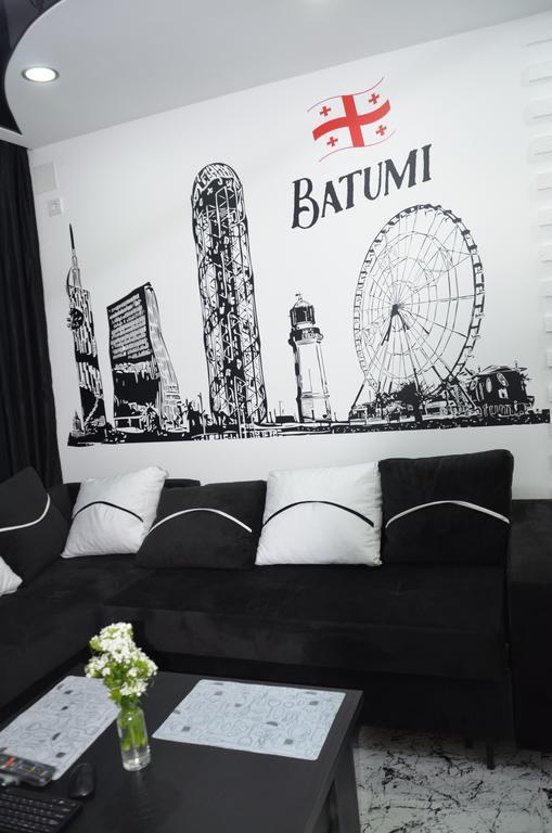 Studio "Black - White" Batumi Exterior photo